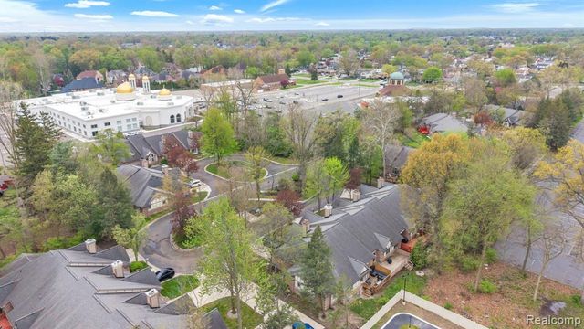 852 N Beech Daly Road, Dearborn Heights, MI 48127