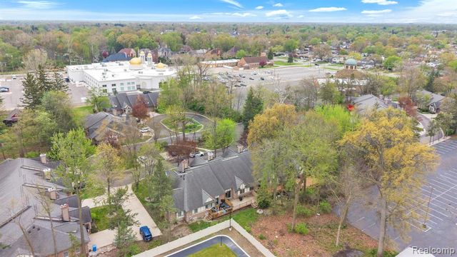 852 N Beech Daly Road, Dearborn Heights, MI 48127