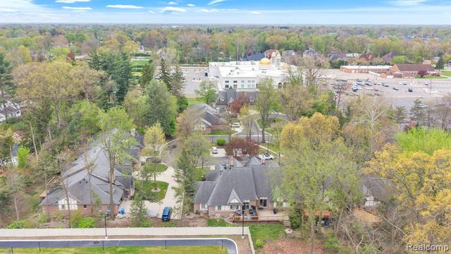 852 N Beech Daly Road, Dearborn Heights, MI 48127