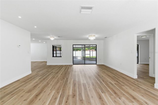 2309 PIN OAK LANE E, Clearwater, FL 33759