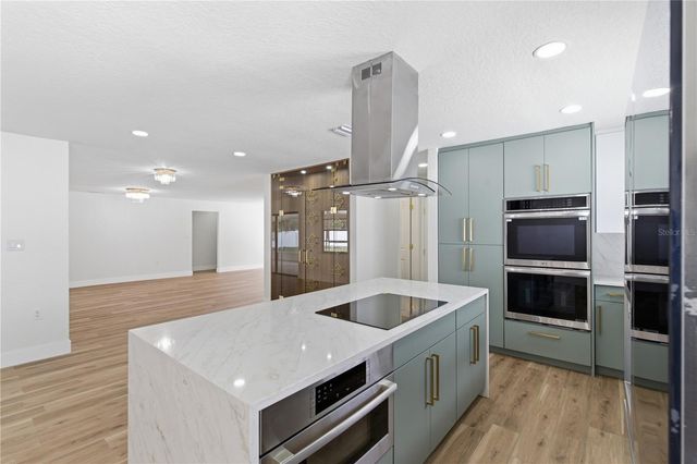 2309 PIN OAK LANE E, Clearwater, FL 33759