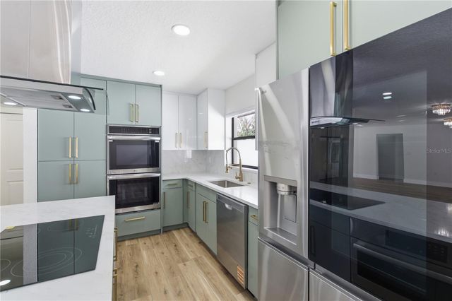 2309 PIN OAK LANE E, Clearwater, FL 33759