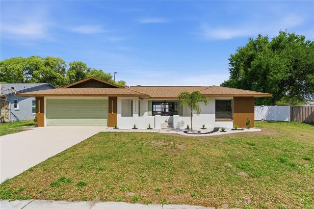 2309 PIN OAK LANE E, Clearwater, FL 33759