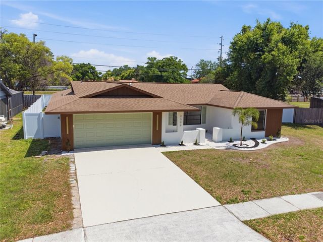 2309 PIN OAK LANE E, Clearwater, FL 33759
