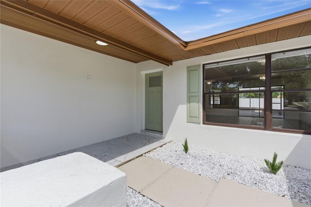 2309 PIN OAK LANE E, Clearwater, FL 33759