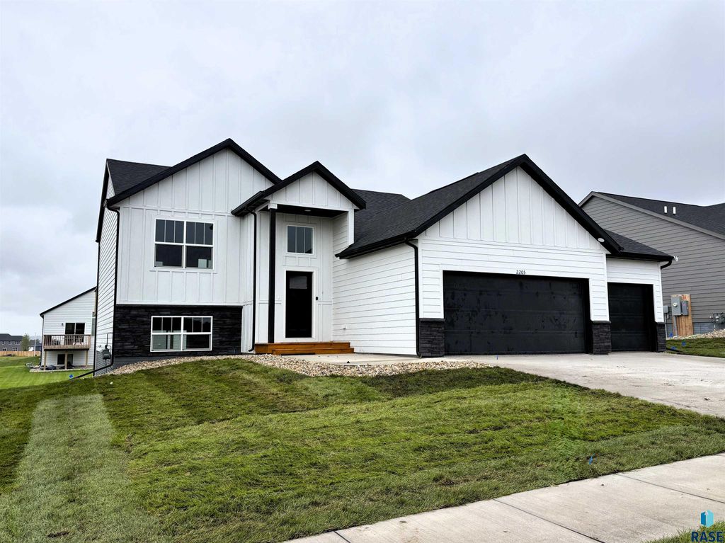 2205 E Alexa St Street, Brandon, SD 57005