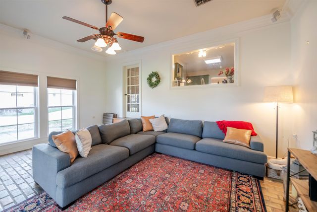 206 Coulon Rd, Thibodaux, LA 70301