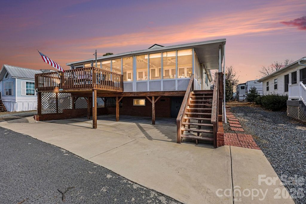 109 Scenic View Drive, New London, NC 28127