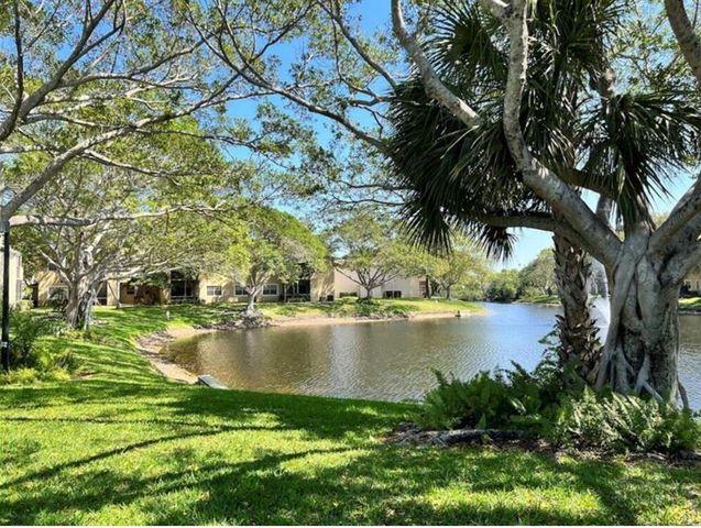 631 Cypress Lake Boulevard D17, Deerfield Beach, FL 33064
