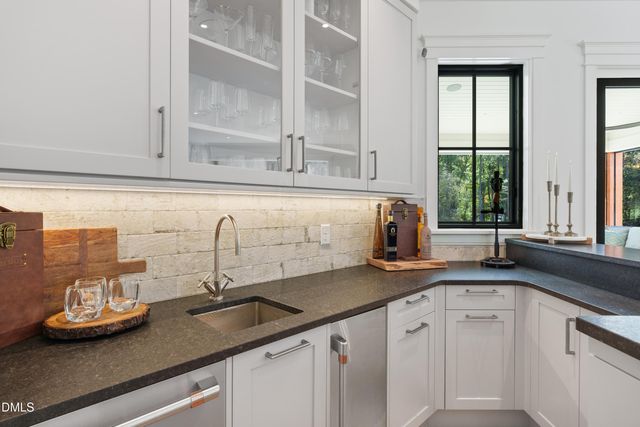 7610 Hazelhurst Circle, Apex, NC 27502