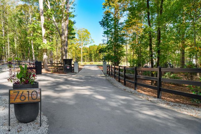 7610 Hazelhurst Circle, Apex, NC 27502