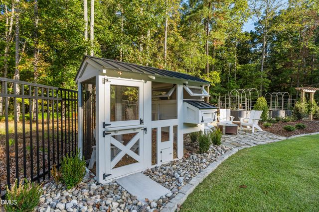 7610 Hazelhurst Circle, Apex, NC 27502