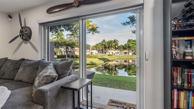 8532 W Southgate Shores Cir 8532, Tamarac, FL 33321