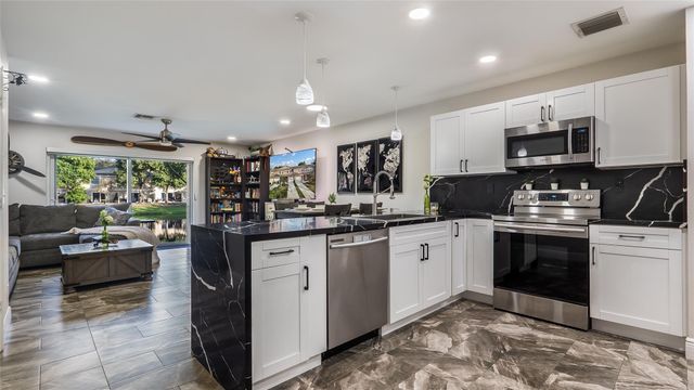 8532 W Southgate Shores Cir 8532, Tamarac, FL 33321