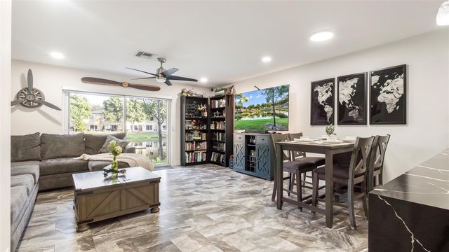 8532 W Southgate Shores Cir 8532, Tamarac, FL 33321