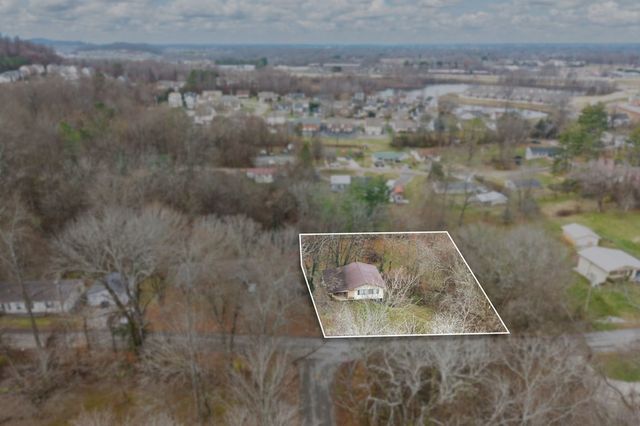 939 Watauga Rd, Cookeville, TN 38506