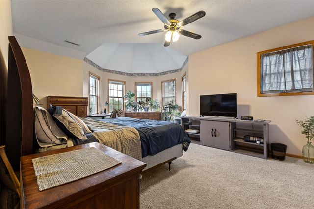 2400 Ridgetop Circle, Ames, IA 50014