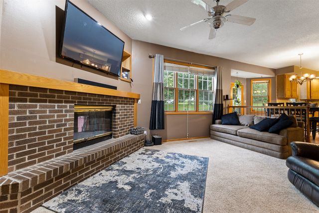 2400 Ridgetop Circle, Ames, IA 50014