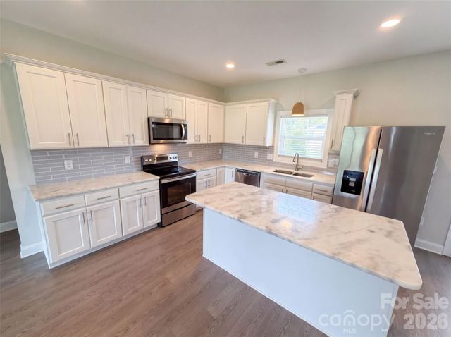 7825 Medlin Road, Monroe, NC 28112