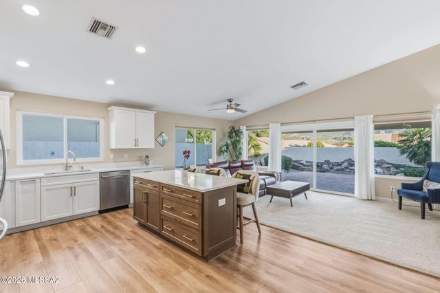 64345 E Round Robin Lane, Tucson, AZ 85739