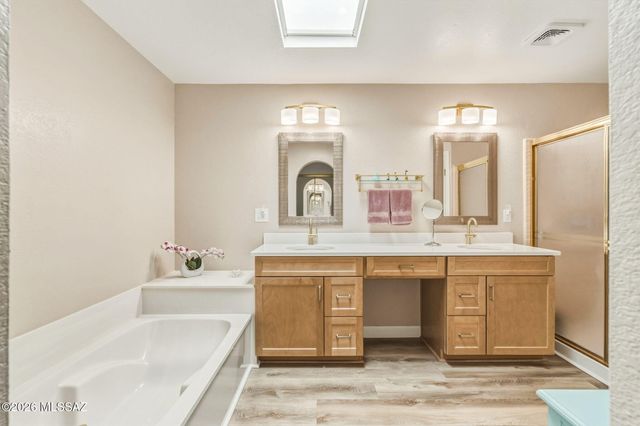 64345 E Round Robin Lane, Tucson, AZ 85739