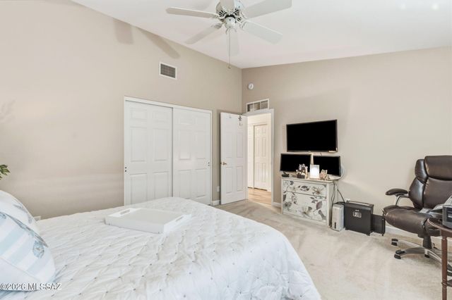 64345 E Round Robin Lane, Tucson, AZ 85739