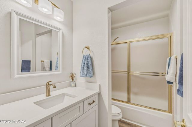 64345 E Round Robin Lane, Tucson, AZ 85739