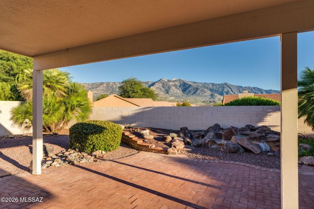 64345 E Round Robin Lane, Tucson, AZ 85739