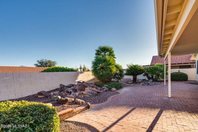 64345 E Round Robin Lane, Tucson, AZ 85739