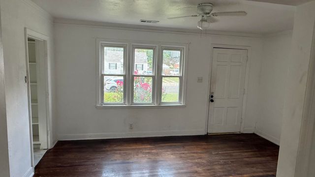 906 WRENWOOD ST, Memphis, TN 38122