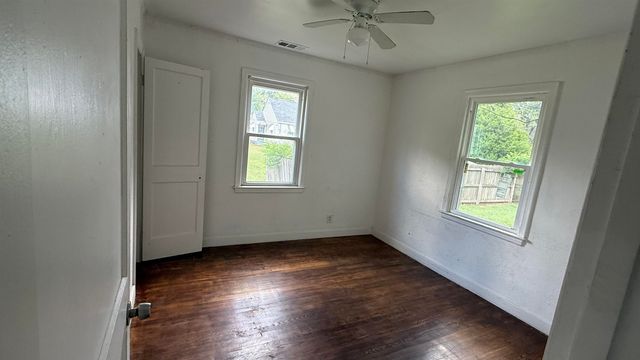 906 WRENWOOD ST, Memphis, TN 38122