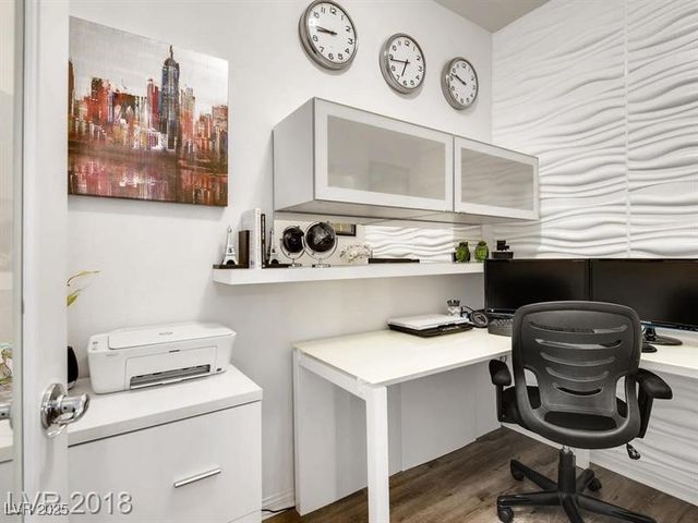 8574 Bobcat Valley Drive, Las Vegas, NV 89148