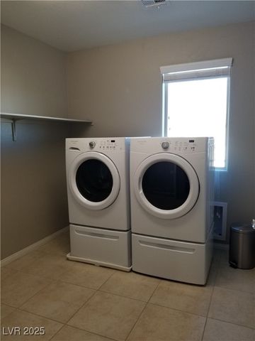 8574 Bobcat Valley Drive, Las Vegas, NV 89148