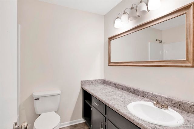 1382 Fairchild St A, Pensacola, FL 32504