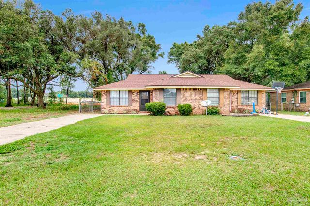 1382 Fairchild St A, Pensacola, FL 32504