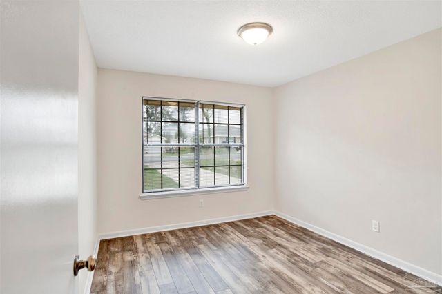 1382 Fairchild St A, Pensacola, FL 32504