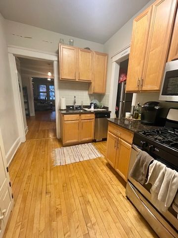 3702 N Fremont Street 2, Chicago, IL 60613