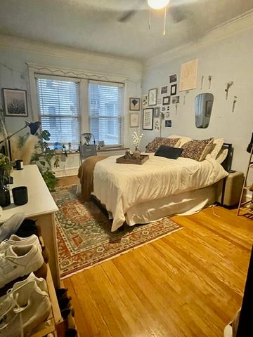 3702 N Fremont Street 2, Chicago, IL 60613