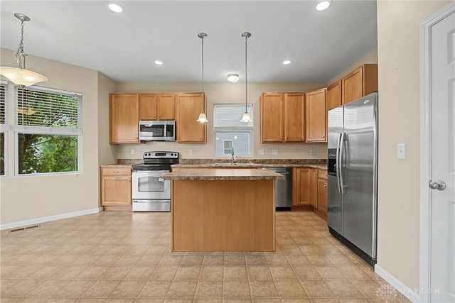 533 Lake Front Drive, Lebanon, OH 45036