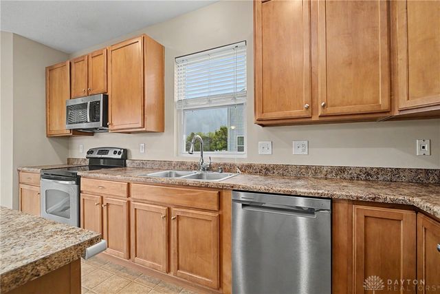 533 Lake Front Drive, Lebanon, OH 45036