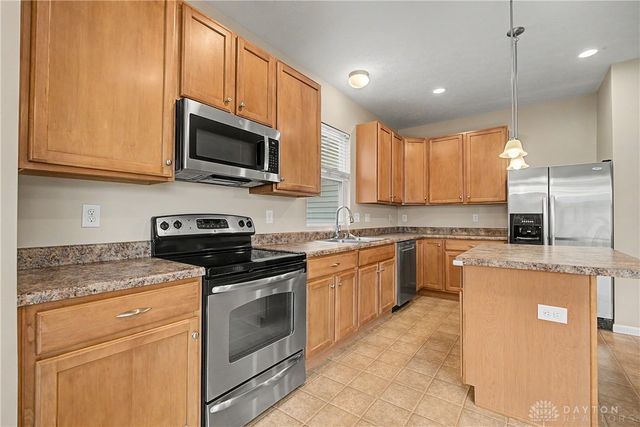 533 Lake Front Drive, Lebanon, OH 45036