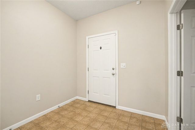 533 Lake Front Drive, Lebanon, OH 45036