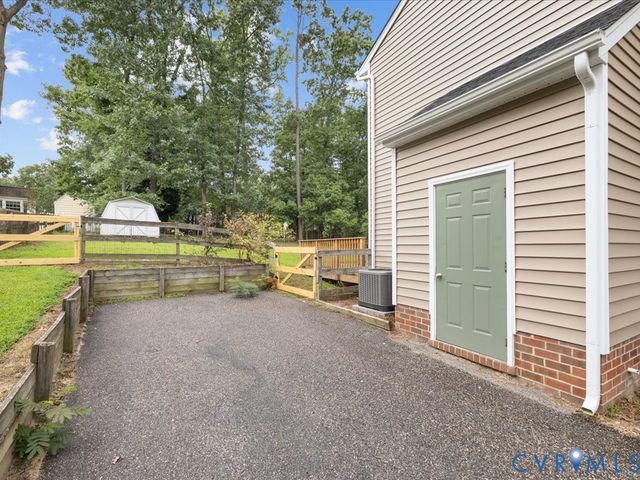 3313 New Found Ln, Chester, VA 23831