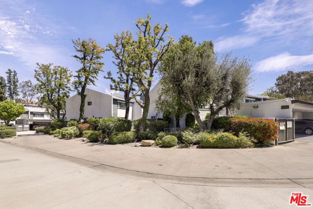 11311 Tampa Avenue 30, Porter Ranch (los Angeles), CA 91326