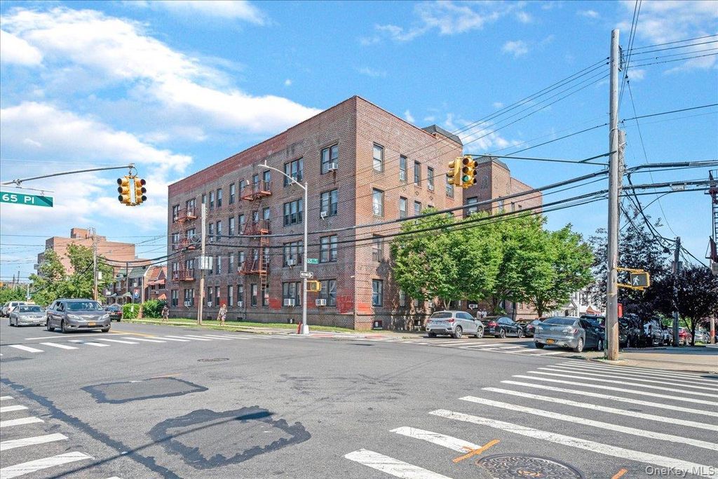 39-82 65th Place 4F, Woodside, NY 11377