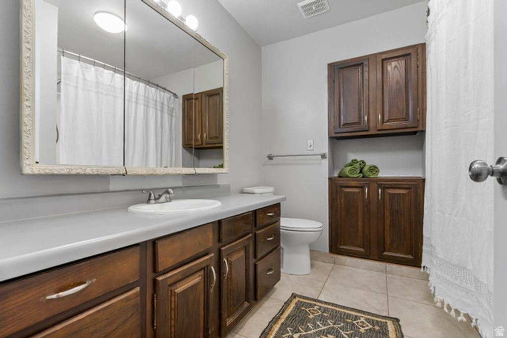 Image 11 of property listing at 375 W 100 N, Richfield, UT 84701