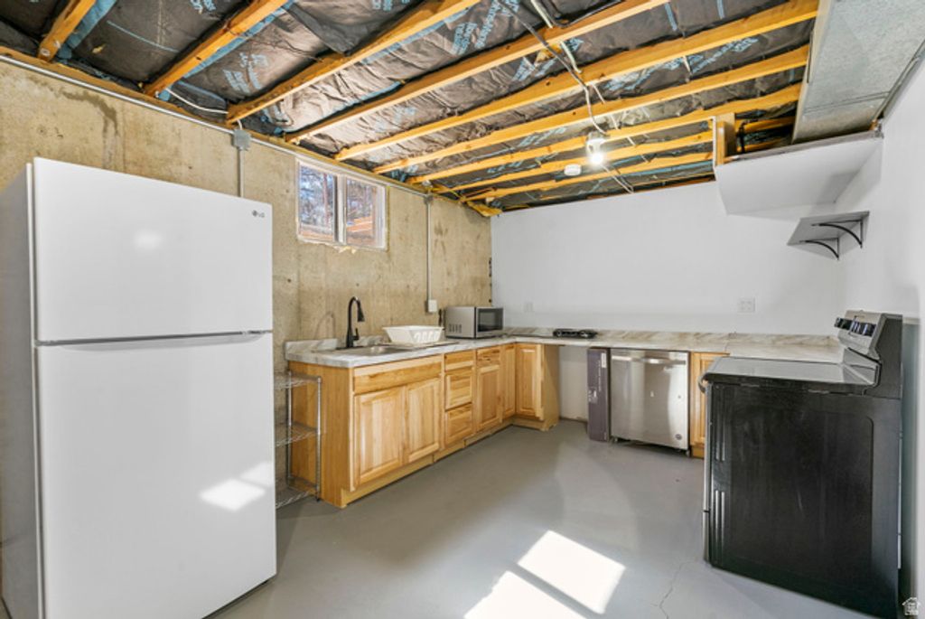 Image 20 of property listing at 375 W 100 N, Richfield, UT 84701