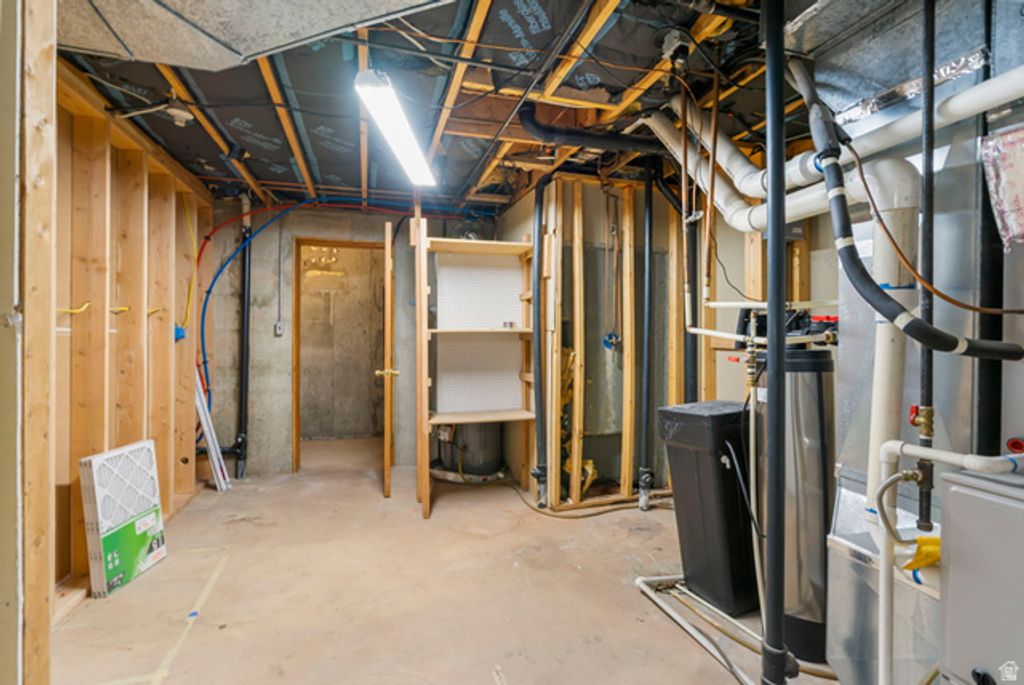 Image 27 of property listing at 375 W 100 N, Richfield, UT 84701