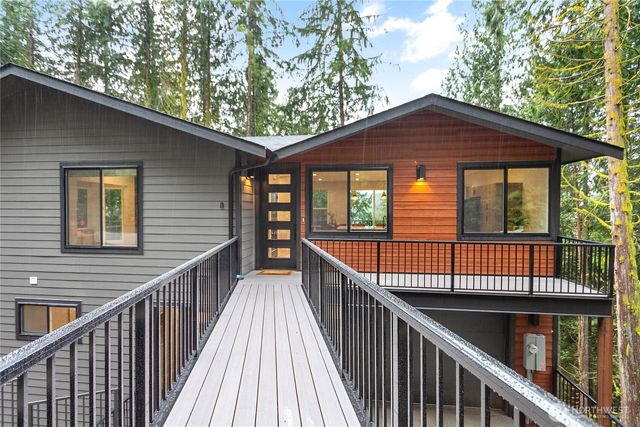 8 Valley View Circle, Bellingham, WA 98229