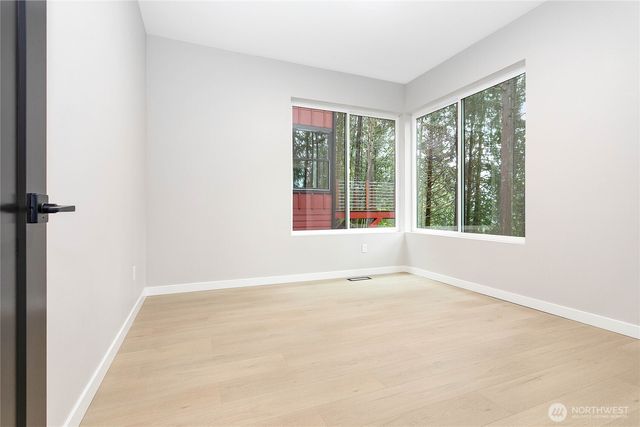 8 Valley View Circle, Bellingham, WA 98229